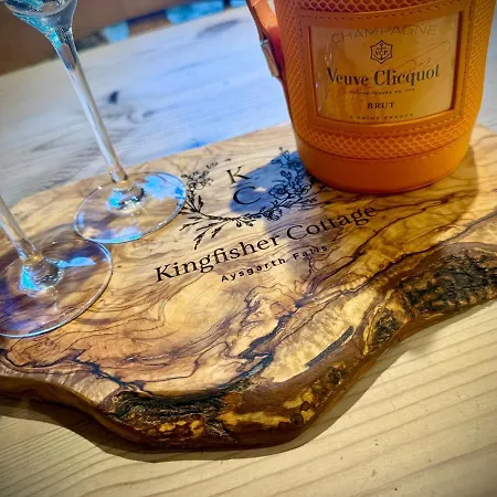 Holiday home Kingfisher At Falls *