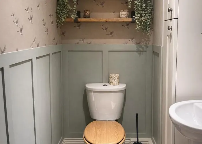 Holiday home Kingfisher At Falls *